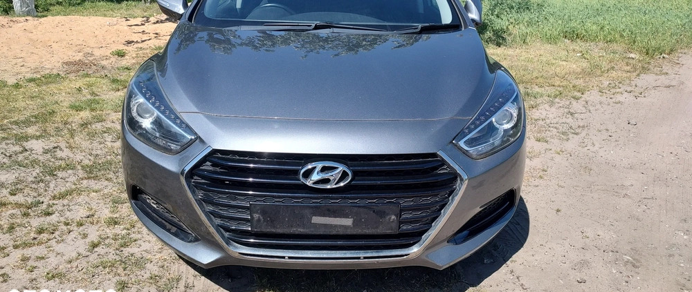 Hyundai i40 cena 11500 przebieg: 87000, rok produkcji 2015 z Piastów małe 92